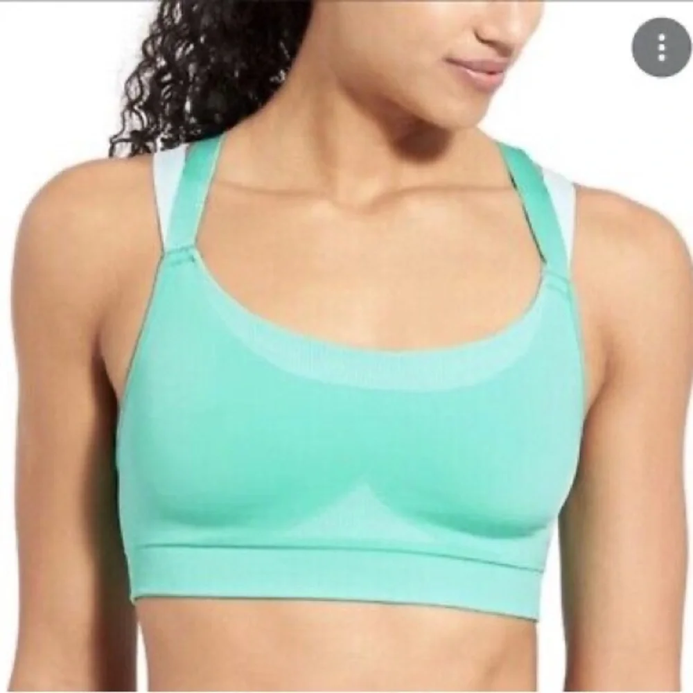 Athleta seamless double‎ under sports bra in size M. F6